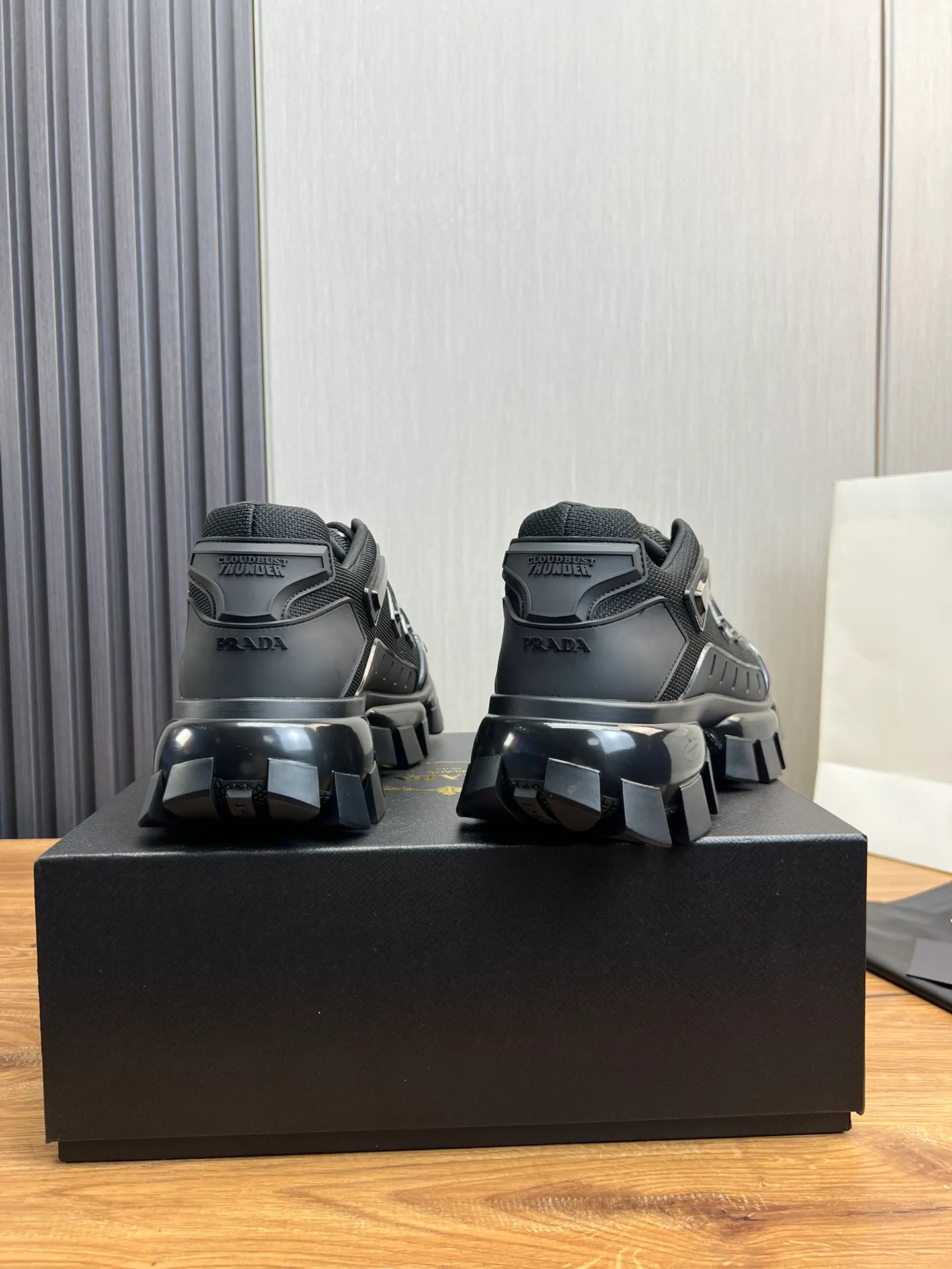 Men's shoes 💰620💰 [PRADA] Hot-selling thick-soled shoes 🔥 Available all year round ✔️Official website synchronization Original fly-knit film fabric + cowhide lining, 1⃣️:1⃣️reproduction, original sole, 38-45 (45 made to order, non-refundable)
